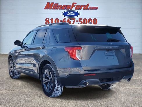 Certified 2022 Ford Explorer XLT w/ Equipment Group 202A image 4