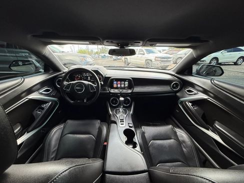 Used 2016 Chevrolet Camaro SS RWD image 40