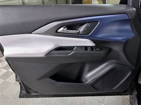 New 2026 Chevrolet Equinox EV LT image 21