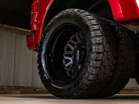 Used 2022 Ford F450 Limited w/ FX4 Off-Road Package image 15