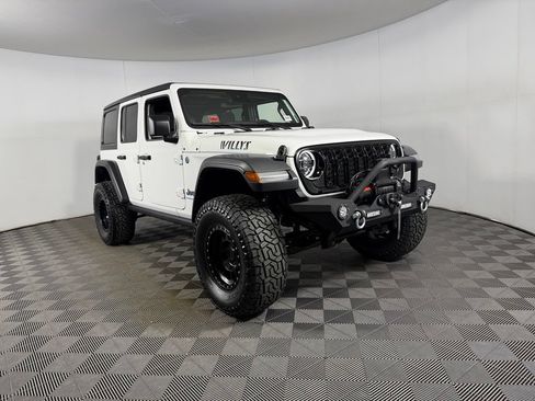 Used 2025 Jeep Wrangler Unlimited Sport S 4xe AWD/4WD image 3
