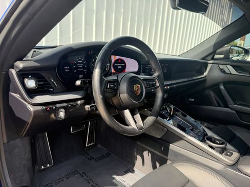 Used 2021 Porsche 911 Carrera RWD image 13