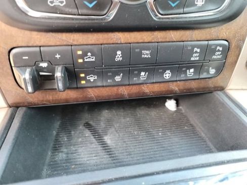Used 2015 RAM 1500 Laramie Longhorn w/ Convenience Group AWD/4WD image 12