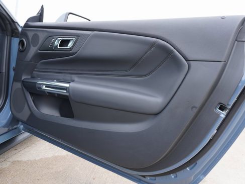 Certified 2025 Ford Mustang Premium image 22