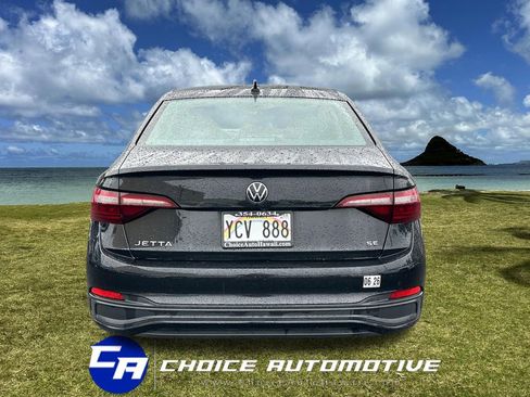 Used 2024 Volkswagen Jetta SE image 6