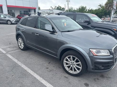 Used 2017 Audi Q5 2.0T Premium Plus w/ Technology Package AWD/4WD image 9