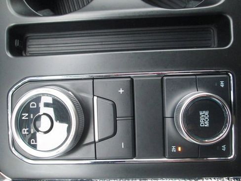 Used 2023 Ford Expedition Max XLT image 31