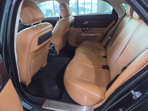 Used 2016 Jaguar XJ L Portfolio image 18