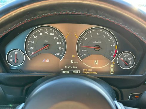 Used 2015 BMW M4 Coupe image 27