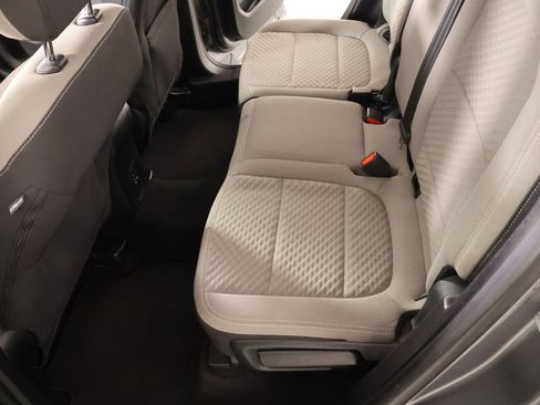 Used 2021 Ford Escape SE image 11