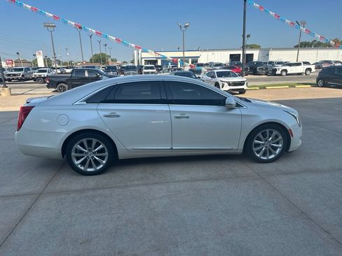 Used 2013 Cadillac XTS Luxury FWD image 33