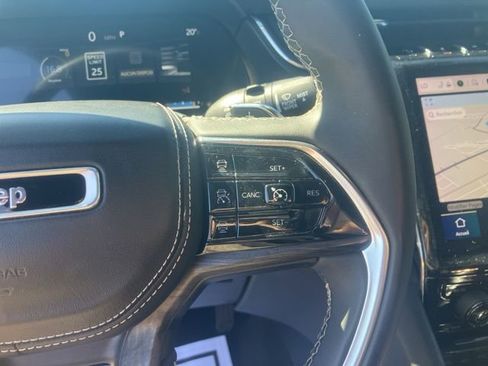 Used 2023 Jeep Grand Cherokee L Overland AWD/4WD image 28