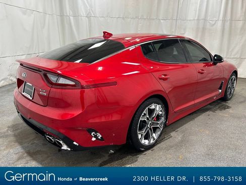 Used 2018 Kia Stinger GT2 image 8