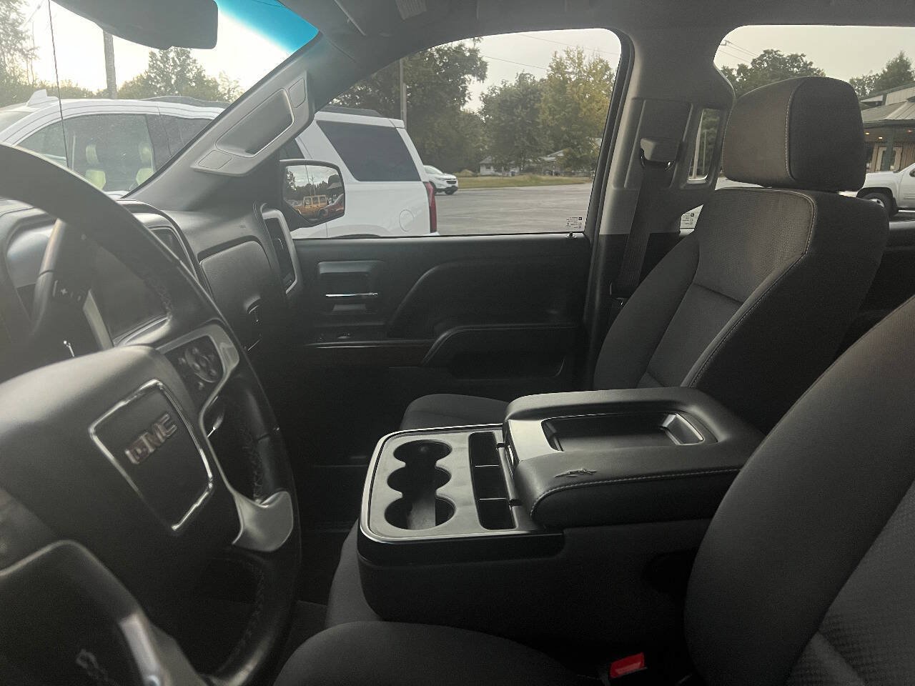 Used 2016 GMC Sierra 1500 SLE w/ SLE Value Package AWD/4WD image 10