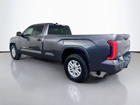 Used 2022 Toyota Tundra SR5 w/ SR5 Convenience Package AWD/4WD image 6