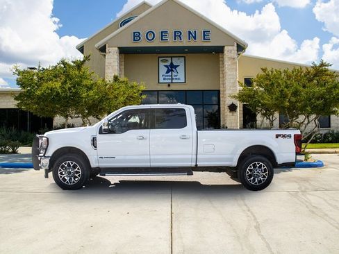 Used 2022 Ford F350 Lariat w/ Lariat Ultimate Package image 2