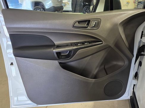 Used 2020 Ford Transit Connect XL image 22