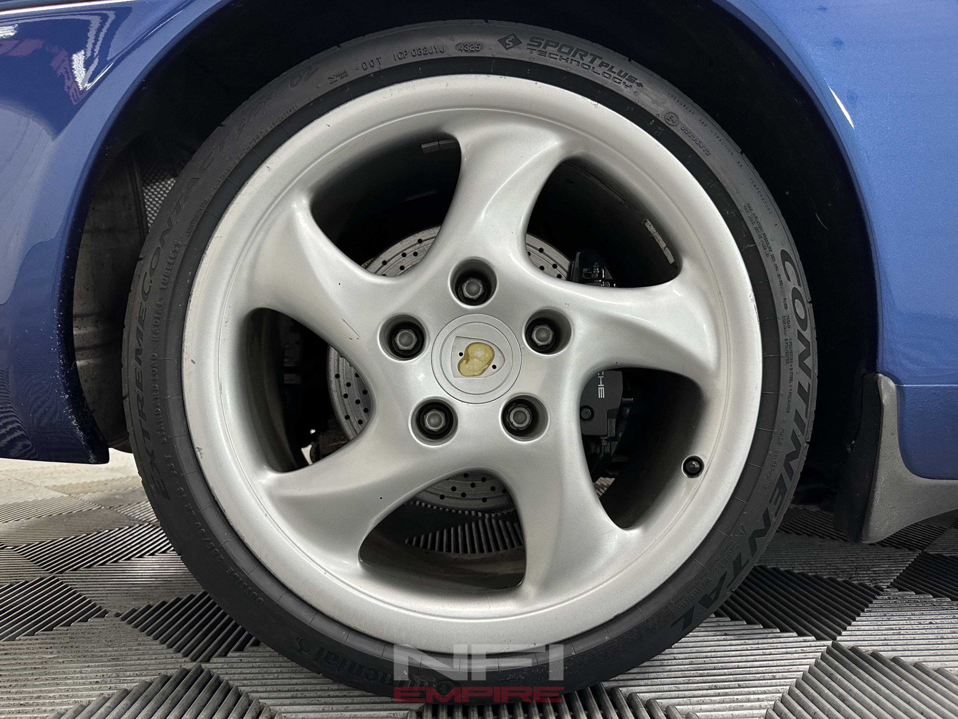 Used 2002 Porsche 911 Cabriolet image 27