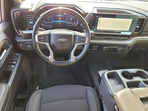 Used 2023 Chevrolet Silverado 1500 RST AWD/4WD image 14