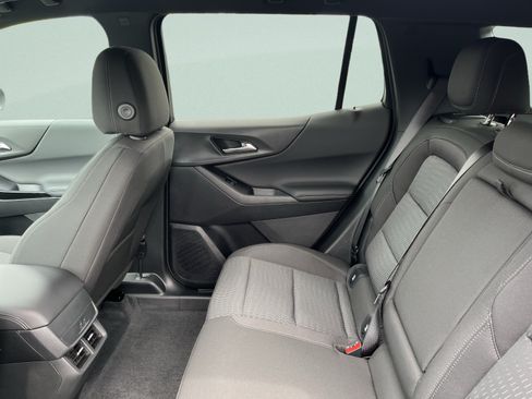 New 2027 Chevrolet Equinox LT AWD/4WD image 24