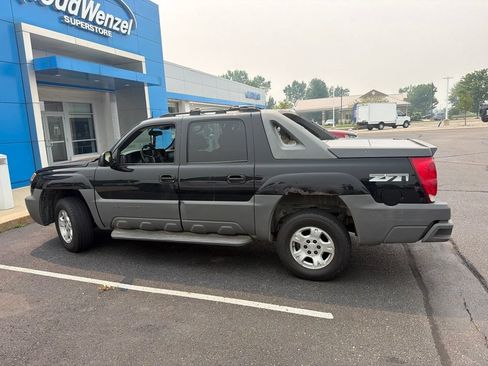 Used 2002 Chevrolet Avalanche 4x4 w/ Off-Road Suspension Pkg image 5