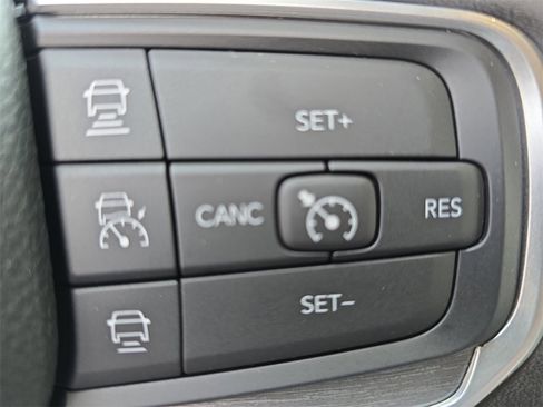 New 2025 Jeep Wagoneer L Series II image 19