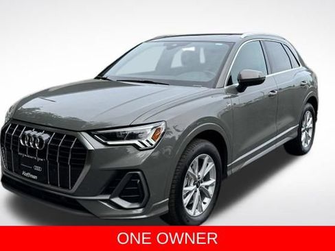 Certified 2025 Audi Q3 2.0T Premium w/ Convenience Package AWD/4WD image 4