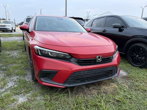 Used 2023 Honda Civic EX image 3