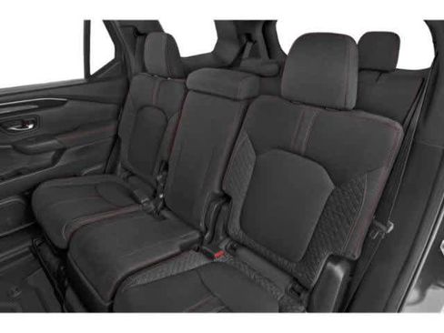Used 2023 Honda Pilot Sport image 16