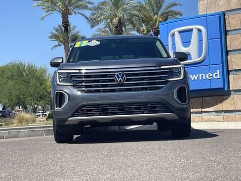 Used 2025 Volkswagen Atlas SE FWD image 5