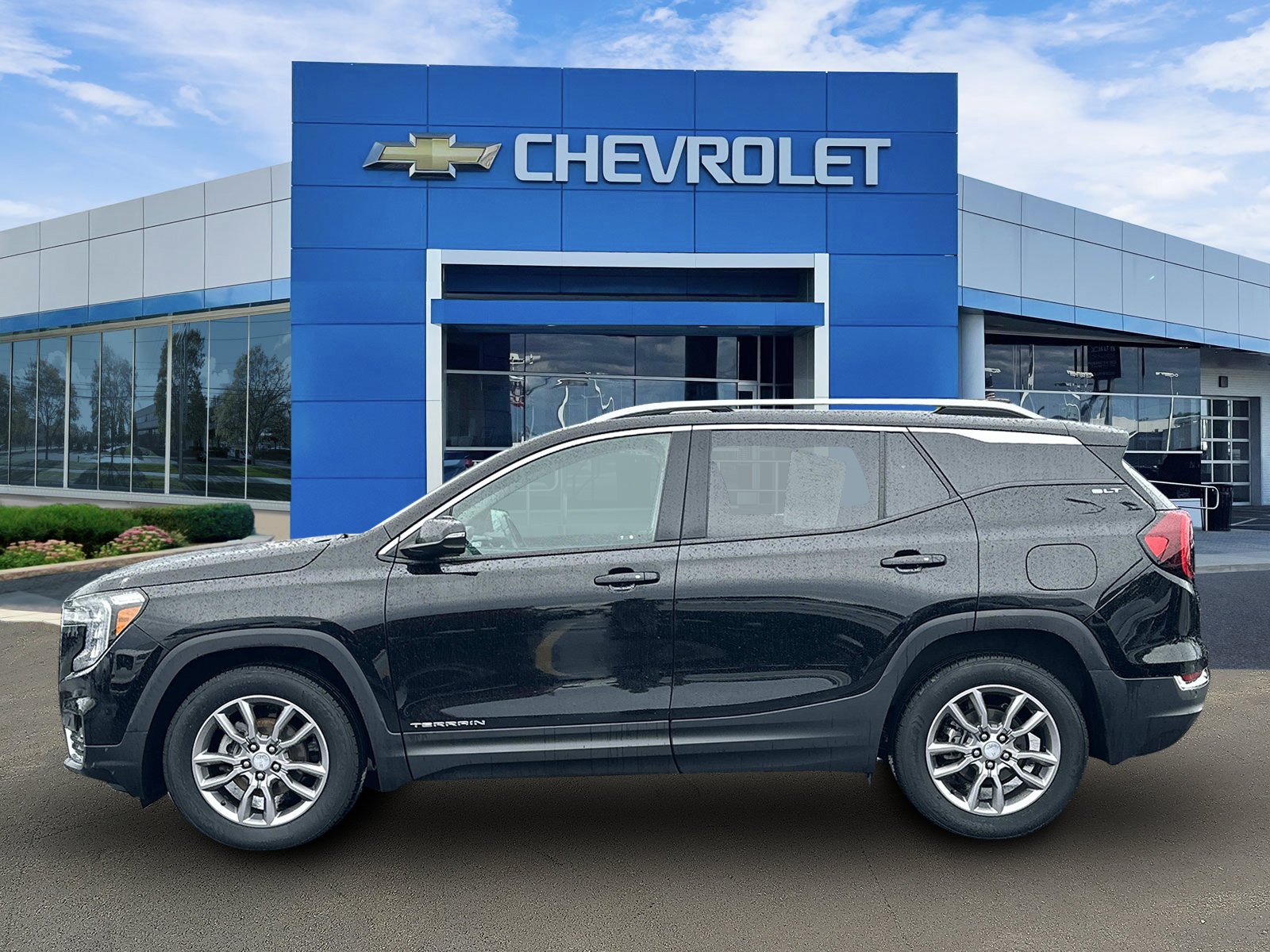 Certified 2022 GMC Terrain SLT FWD image 5