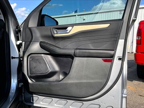 Used 2022 Ford Escape Titanium w/ Titanium Elite Package image 26