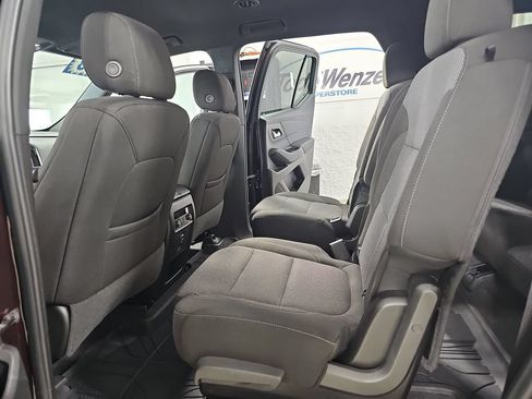 Certified 2023 Chevrolet Traverse LT FWD image 21