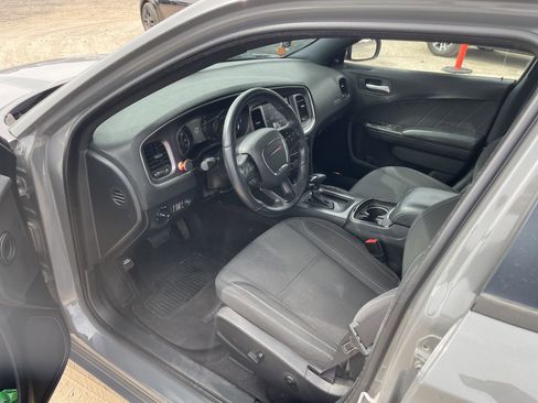 Used 2017 Dodge Charger R/T w/ Driver Confidence Group RWD image 10