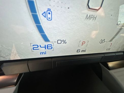 Used 2025 GMC Hummer EV 2X AWD/4WD image 11