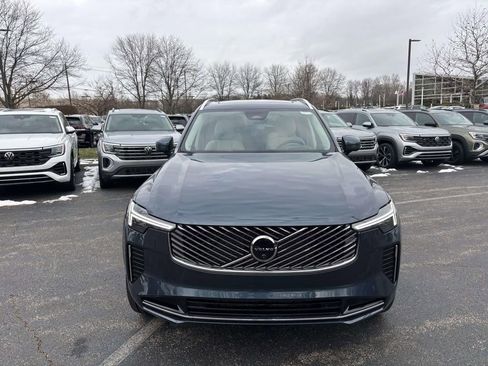 New 2026 Volvo XC90 B6 Ultra w/ Protection Package Premier image 2