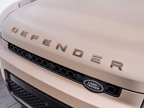 Used 2025 Land Rover Defender 110 AWD/4WD image 26
