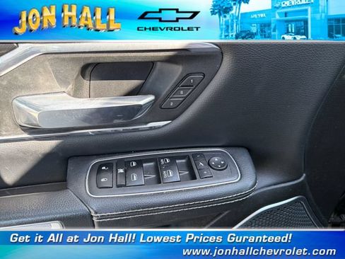 Used 2022 RAM 1500 Laramie w/ Sport Appearance Package AWD/4WD image 17