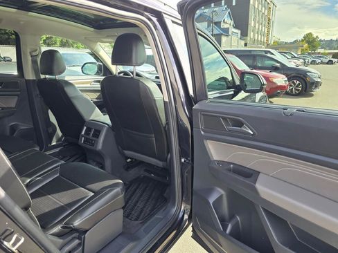 Used 2023 Volkswagen Atlas SEL AWD/4WD image 13