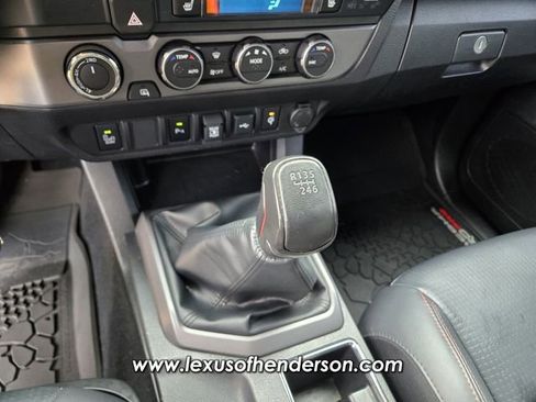 Used 2022 Toyota Tacoma TRD Pro AWD/4WD image 30