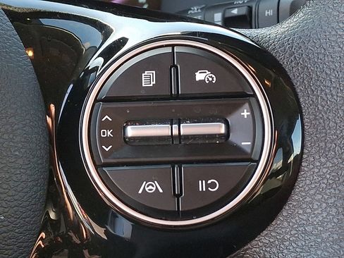 Used 2025 Kia Soul S image 21