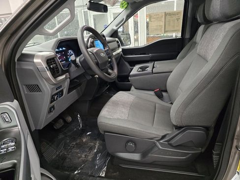 Used 2022 Ford F150 XLT w/ Trailer Tow Package image 17