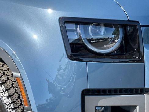 New 2026 Land Rover Defender 110 S image 11