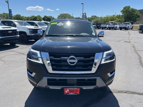 Used 2023 Nissan Armada Platinum w/ Captain's Chairs Package AWD/4WD image 4