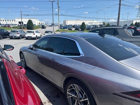 Used 2023 Genesis G90 3.5T AWD/4WD image 5