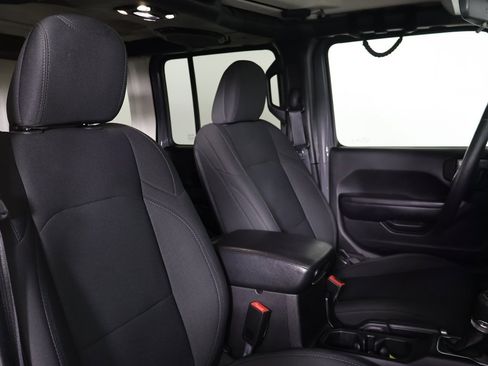 Used 2019 Jeep Wrangler Unlimited Sport S image 23