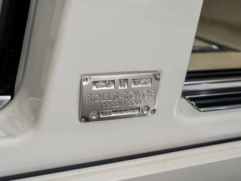 Used 2019 Rolls-Royce Phantom Sedan image 58