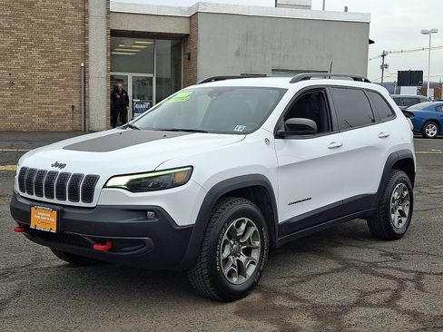 Used 2022 Jeep Cherokee Trailhawk image 3