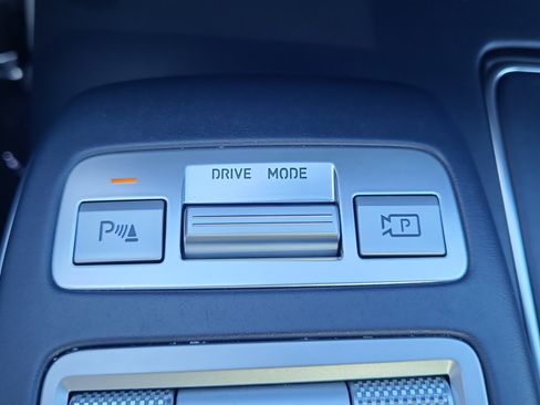 Used 2023 Genesis GV70 2.5T w/ Sport Prestige Package AWD/4WD image 25