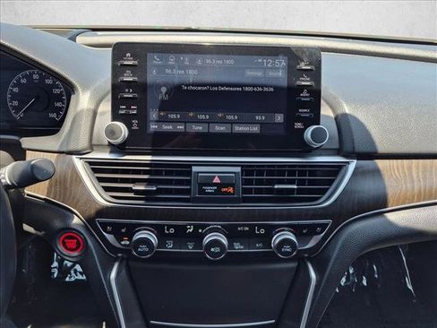 Used 2021 Honda Accord Touring image 13
